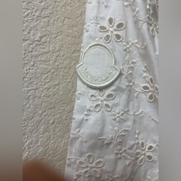 NWT Moncler Ladies Natural Asnen Broderie Anglaise Jacket with a little defect - Picture 9 of 15